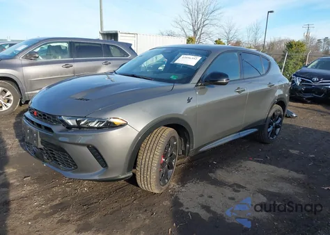 2024 Dodge Hornet R/T Plus Eawd z USA, uszkodzony, nr VIN ZACPDFDW4R3A27723